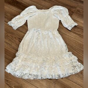 Ivy City Girls 9-10 White Lace Smocked Waist Dress